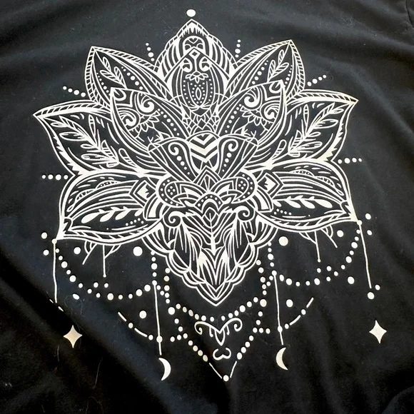 Soft Boho Mandala Hooded Long Sleeve Top 🌙 Black Witchy Yoga Shirt Size L - Picture 5 of 8